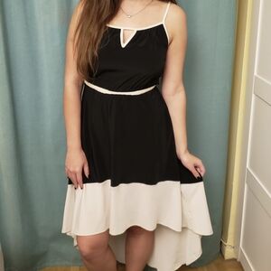 NWOT Willow & clay hi-low dress size S